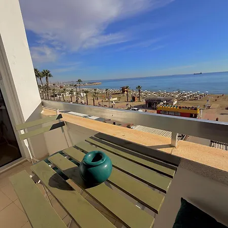 Golden Nest By The Sea Lejlighed