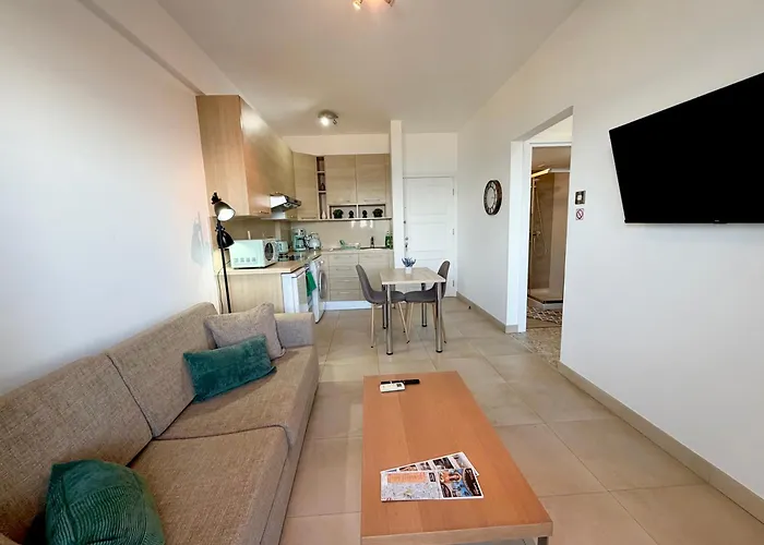 Golden Nest By The Sea Apartmán Larnaca